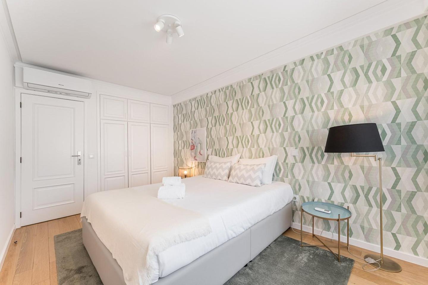 Guestready - Geometric Dawn In วิลาโดคันด์ ภายนอก รูปภาพ